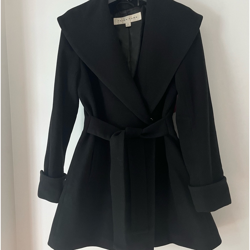 Trina Turk coat in excellent condition